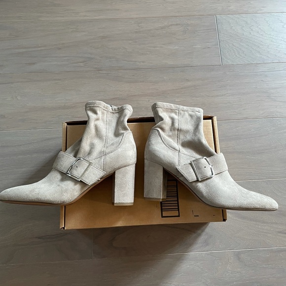 Franco Sarto Eugenia Bootie - Picture 8 of 10